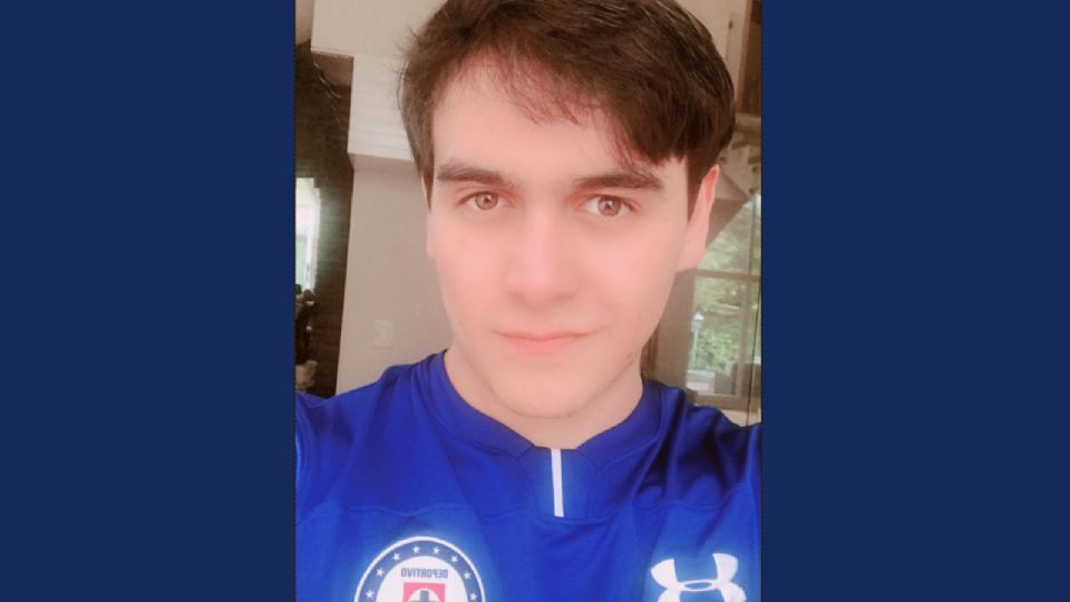 Julián Figueroa, fiel seguidor de Cruz Azul