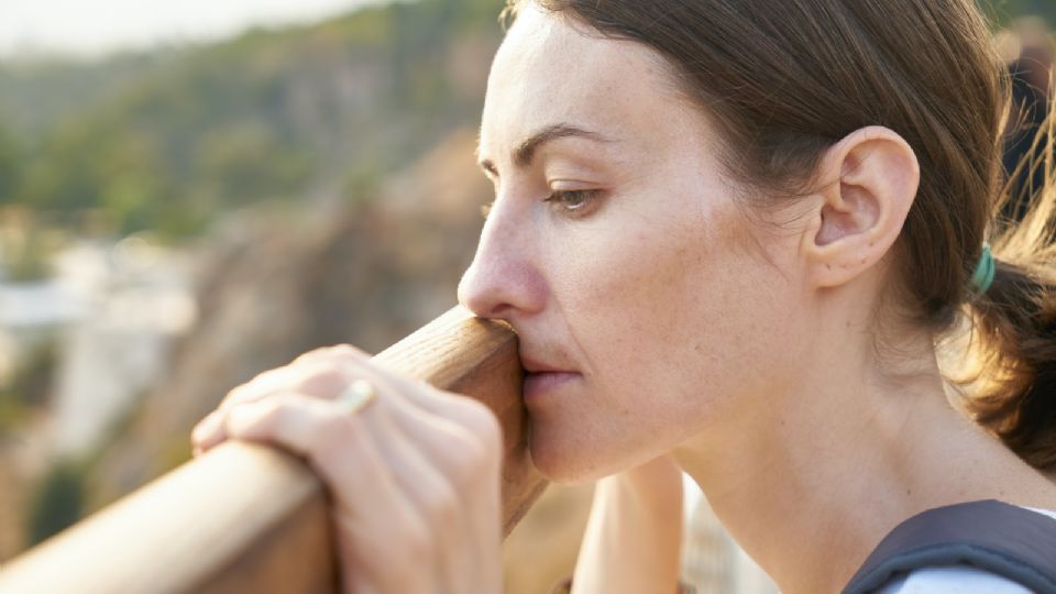 Se deben establecer mecanismos para prevenir este suicidio.