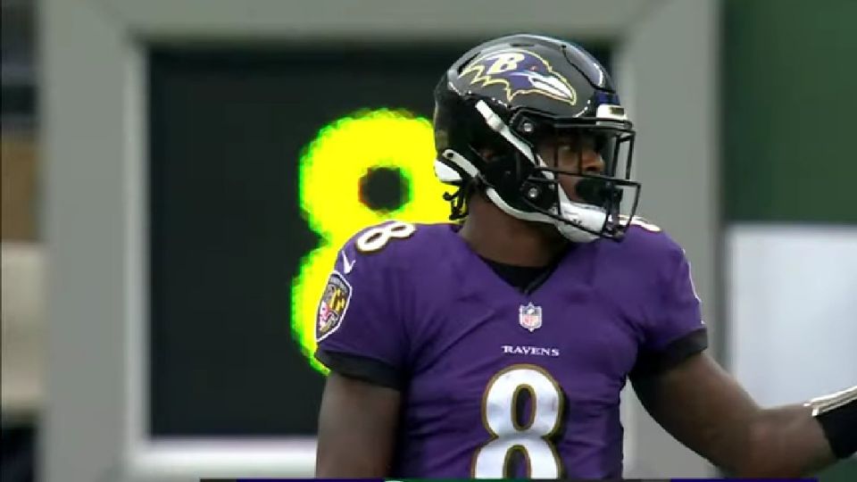 Lamar Jackson, quarterback de los Cuervos de Baltimore, se convierte en el jugador mejor pagado de la NFL: