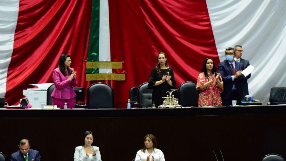 'Las y los mexicanos no debemos olvidar que Morena utilizando la mayoría legislativa sigue destruyendo al país', expresó, Marcos Aguilar.