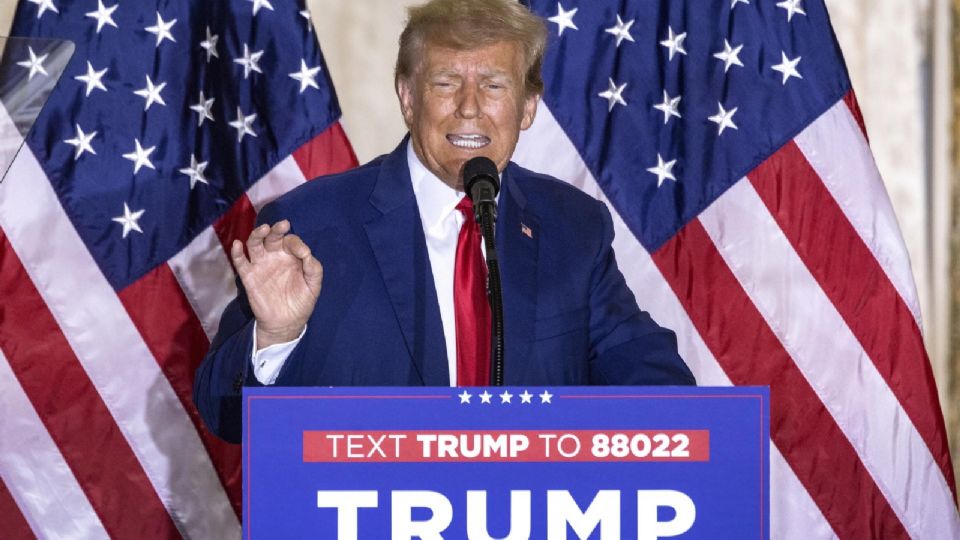 Trump declaró formalmente ante la justicia estadounidense por el caso Stormy Daniels.