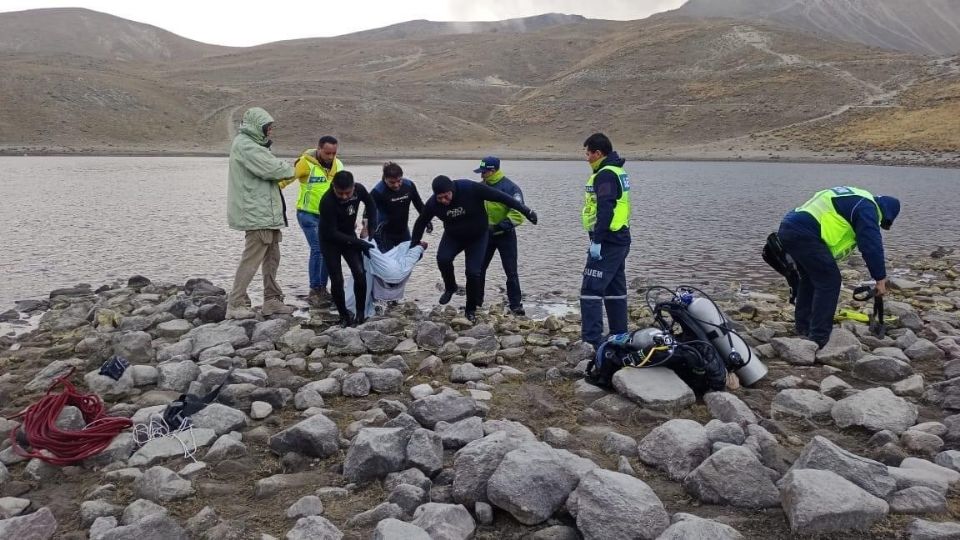 El joven se metió a nadar a la laguna del Nevado de Toluca y murió ahogado.