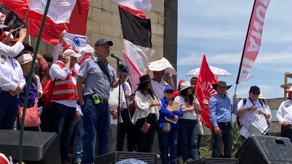 Sindicatos y organismos realizaron una marcha protesta por la celebración del Día del Trabajo.