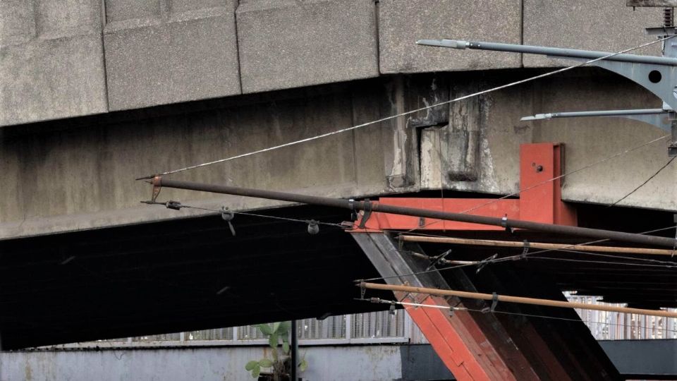 Estructura en la Línea 9 del Metro.