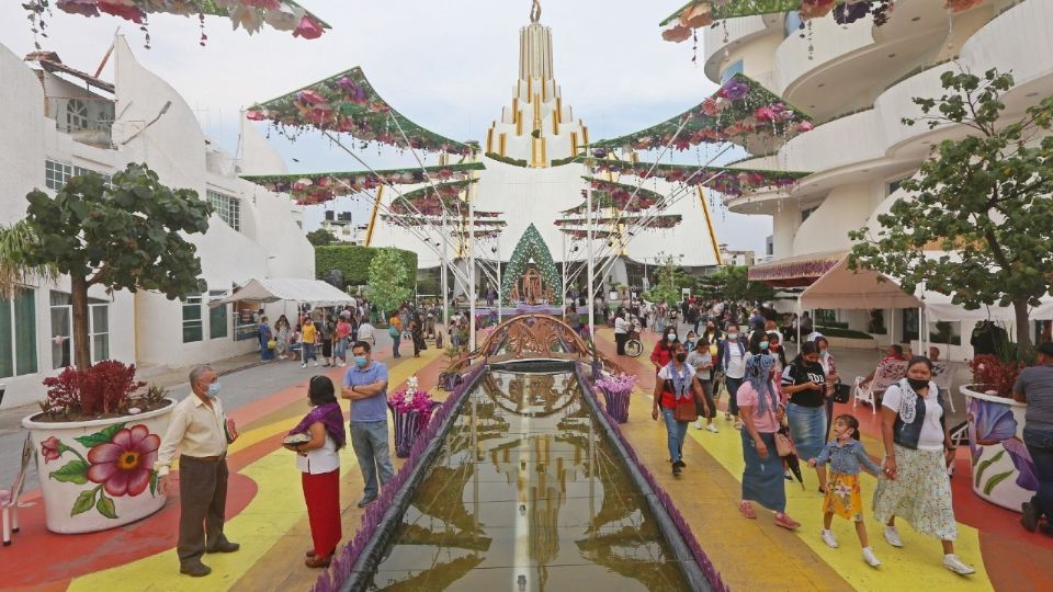 Iglesia de La Luz del Mundo en Guadalajara.