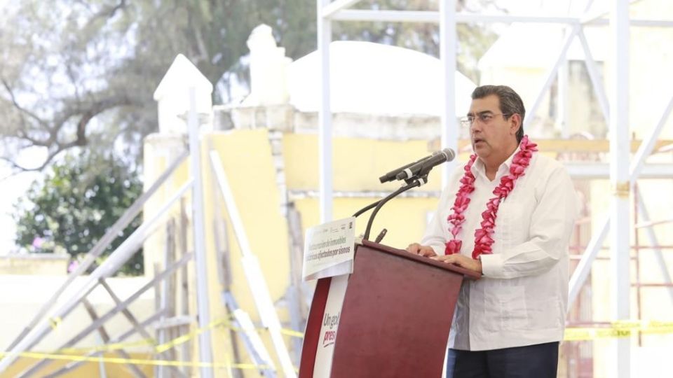 Anuncia la construcción del Eje Poniente en Izúcar de Matamoros.