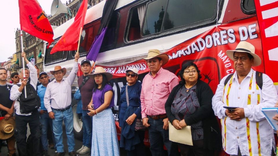 Manifestación de maestros de la CNTE en el Zócalo.