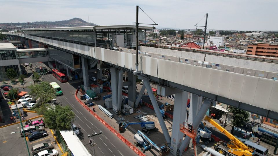 Continúan los trabajos de reconstrucción en la Línea 12 del Metro.