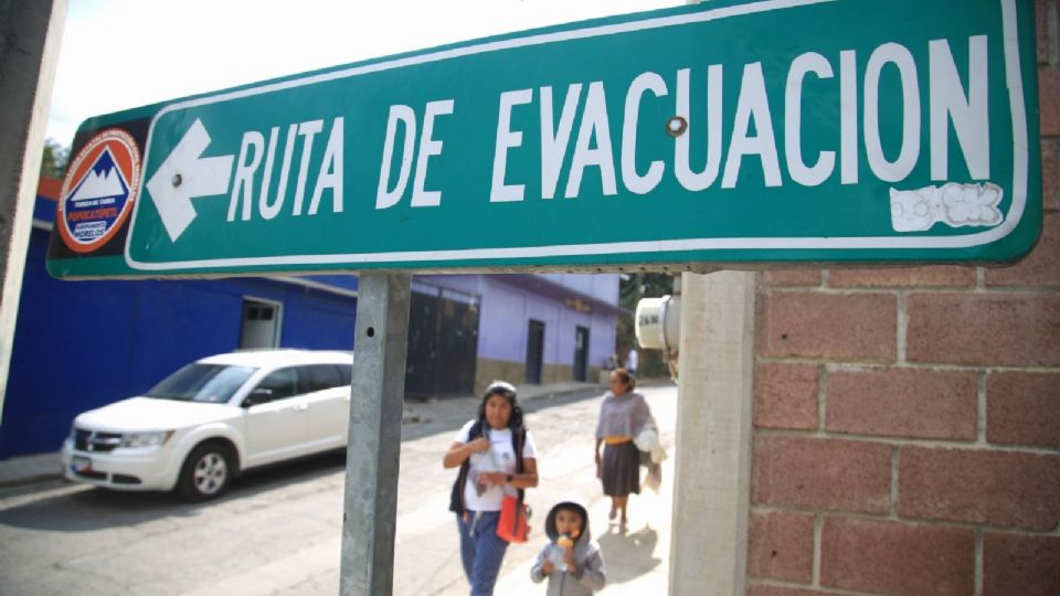 Las autoridades llaman a la población a mantenerse atentos ante cualquier eventualidad.