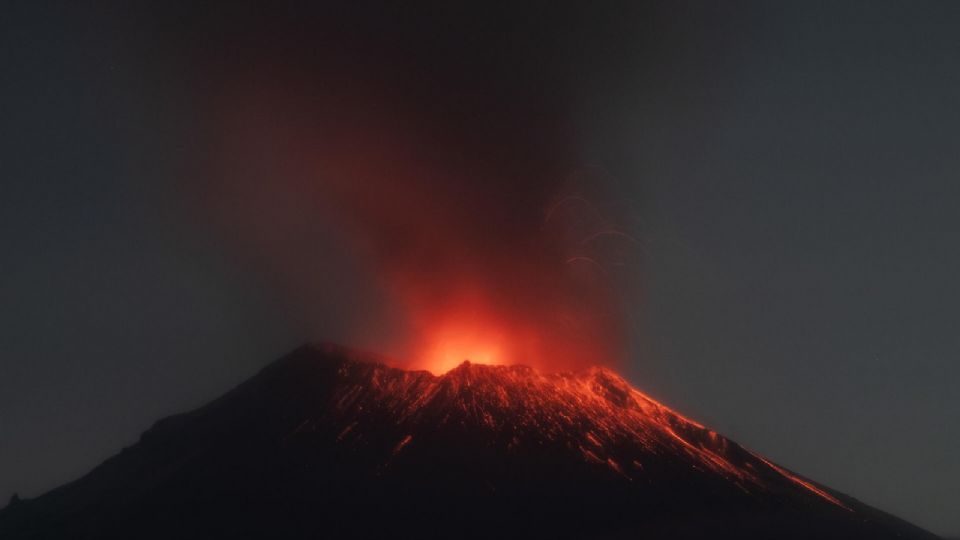 Captaron cómo luce el cráter del volcán Popocatépetl.