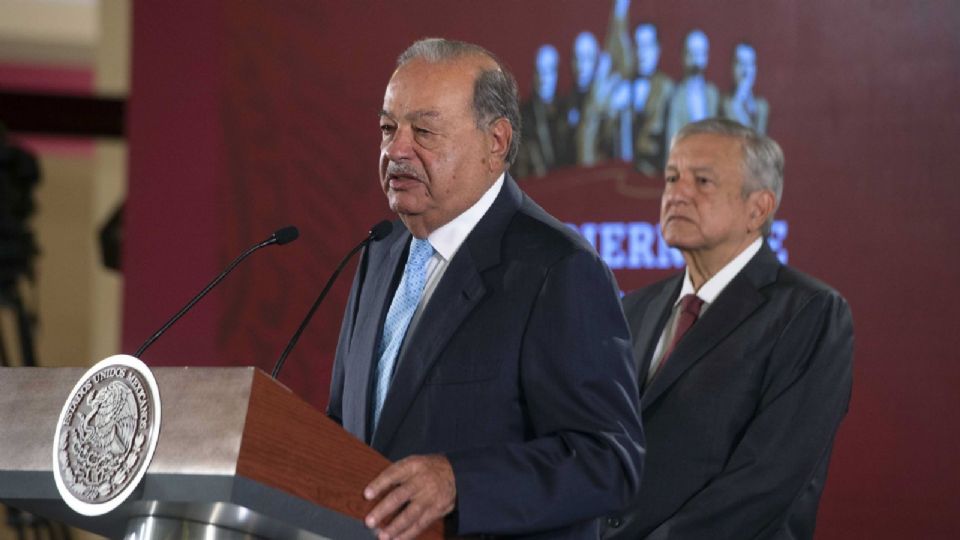 El empresario Carlos Slim y el presidente Andrés Manuel López Obrador.