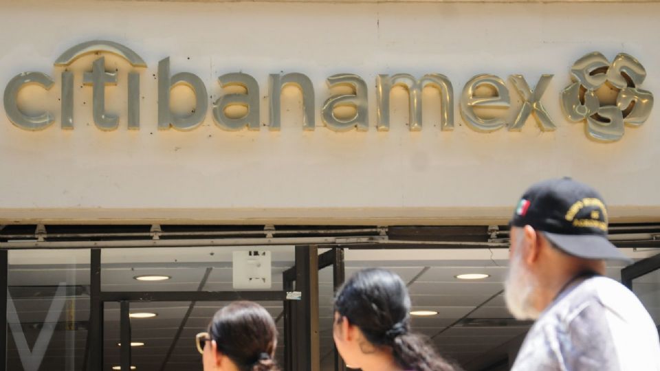 El gobierno busca comprar Banamex.