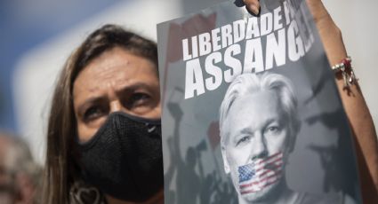 'Honor digno de un rey', la propuesta de Julian Assange a Carlos III