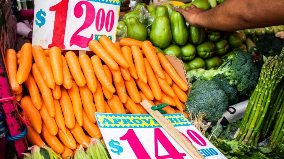 Verduras de venta en el Mercado público.