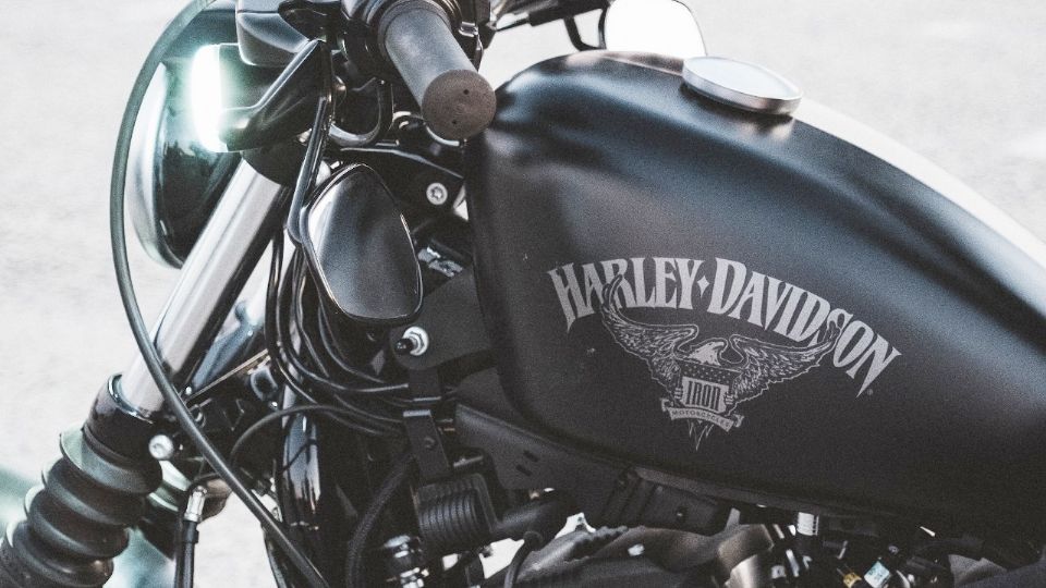 Motocicleta Harley-Davidson.