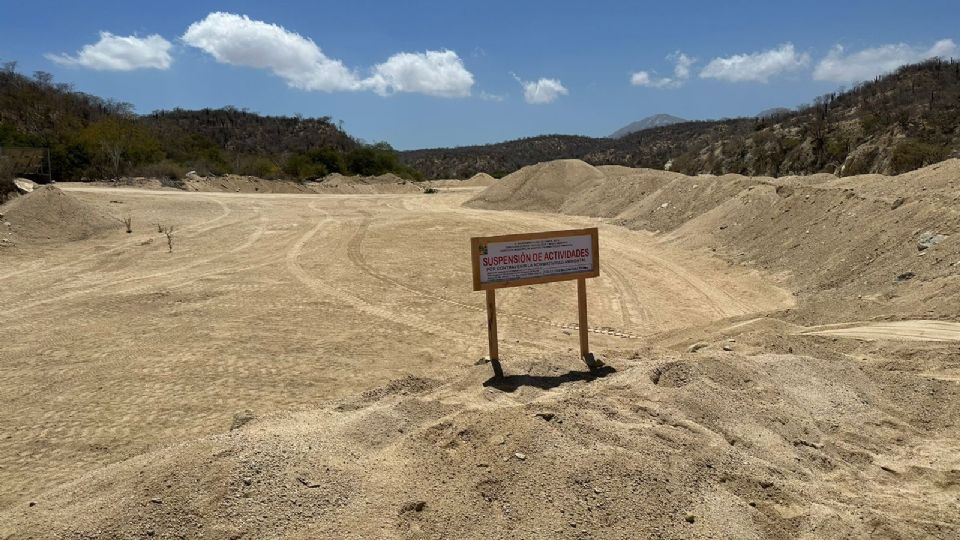 Investigan la formación de un socavón en la zona de El Tule, en Los Cabos. por extracción de materiales.