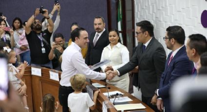 Recibe Manolo Jiménez constancia como gobernador electo de Coahuila