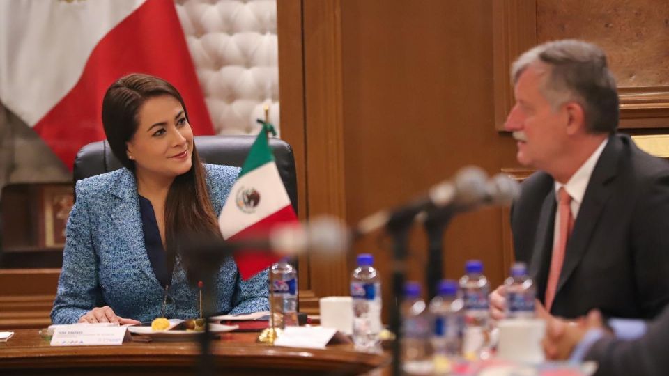 La gobernadora de Aguascalientes se reunió con el embajador de República Checa.