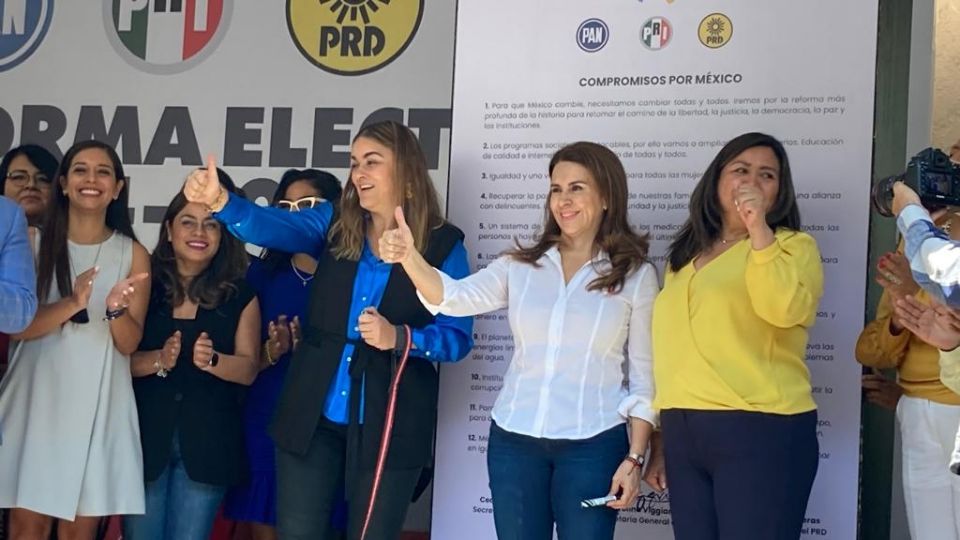 Las secretarias generales del PAN, PRI y PRD firmaron 12 compromisos para la construcción de una plataforma electoral rumbo a la elección de 2024.