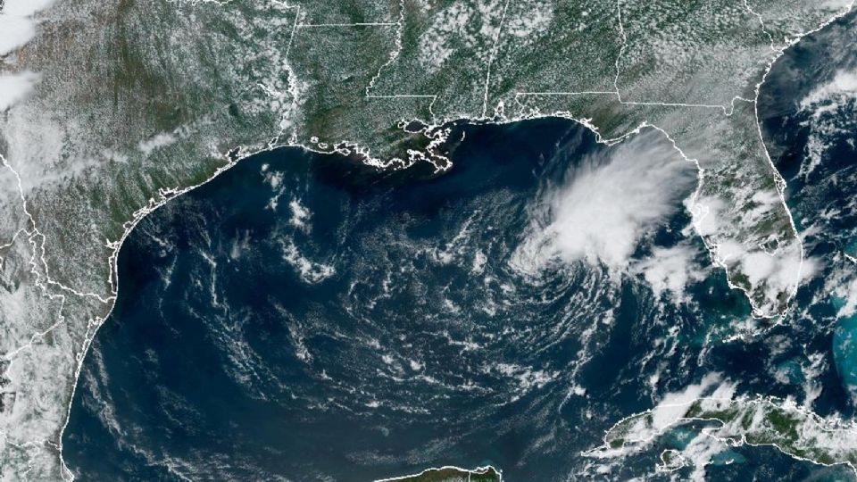 Se prevé que la tormenta tropical 'Arlene' se degrade a depresión la tarde de este sábado.