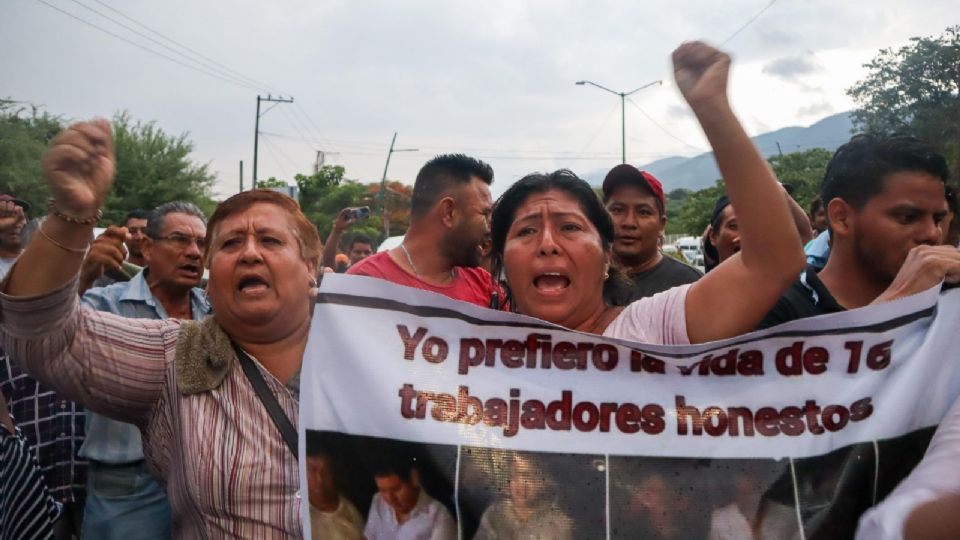 Los familiares realizaron bloqueos para exigir una respuesta.