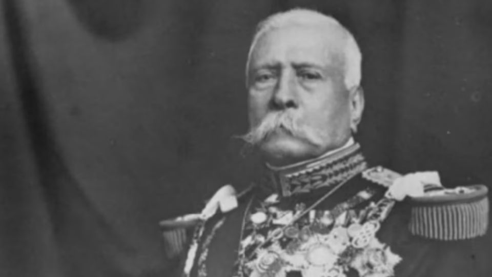 Porfirio Díaz, presidente de México del 28 de noviembre de 1876 y al 25 de mayo de 1911.?