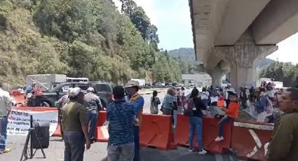 Bloquean la México-Toluca; piden alto a la tala ilegal