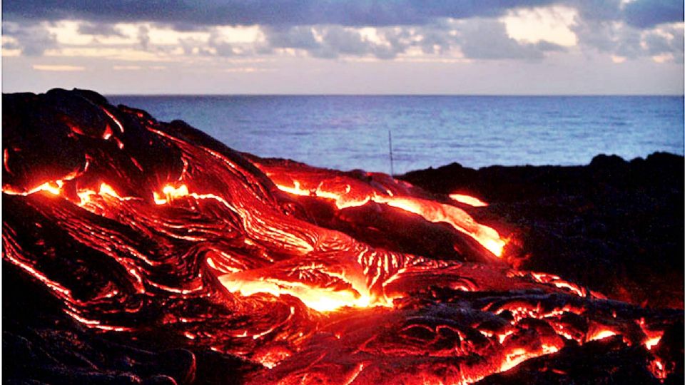 El volcán Kilauea hace erupción y pone en alerta roja a Hawái