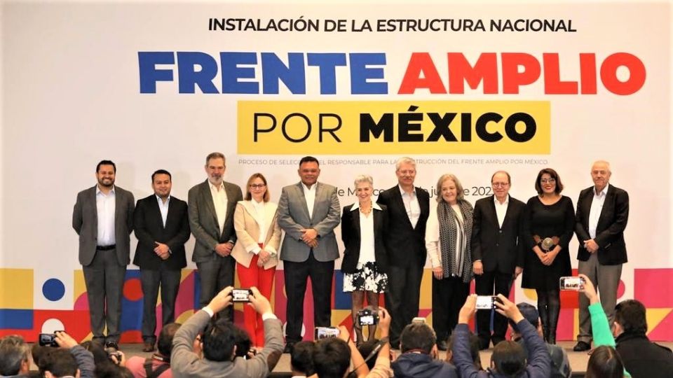 Se instalan comités locales del Frente Amplio por México.