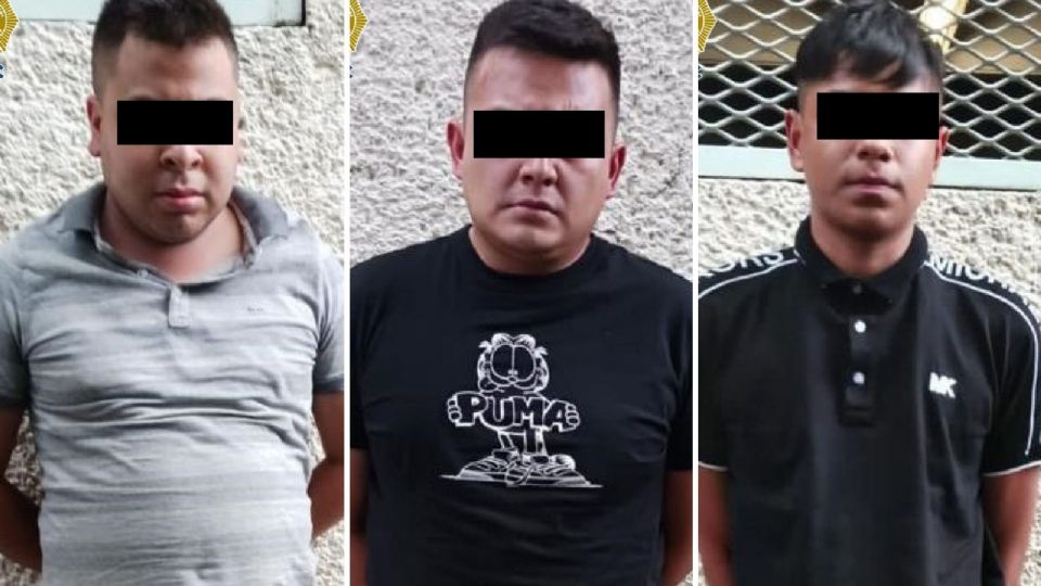 Los agentes detuvieron a tres hombres de 19, 24 y 30 años de edad.