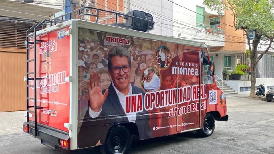 Camioneta de Ricardo Monreal.