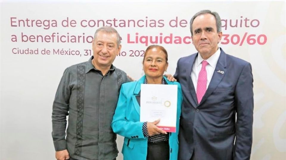 Arranca entrega de constancias de finiquito y estados de cuenta en ceros para las personas acreditadas de más de 60 años.