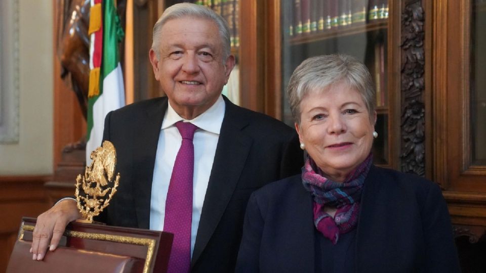 Alicia Bárcena y AMLO.