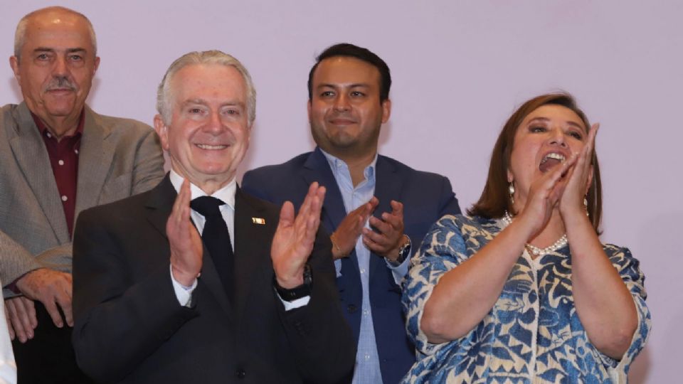 Celebra Santiago Creel su pase a la siguiente y última etapa para encabezar el Frente Amplio por México.