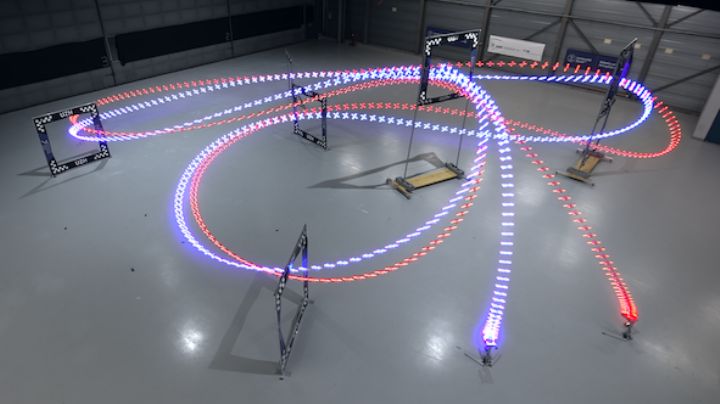Dron con AI vence a campeones humanos