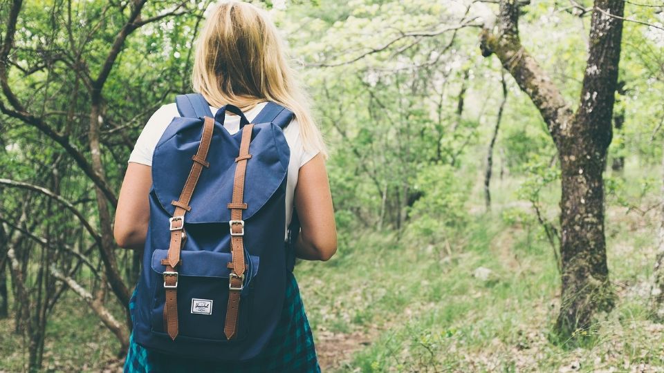 Con la mochila al hombro, estoy dispuesta a emprender ese ascenso arduo.