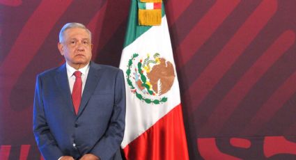 AMLO rechaza a autodefensas en Michoacán