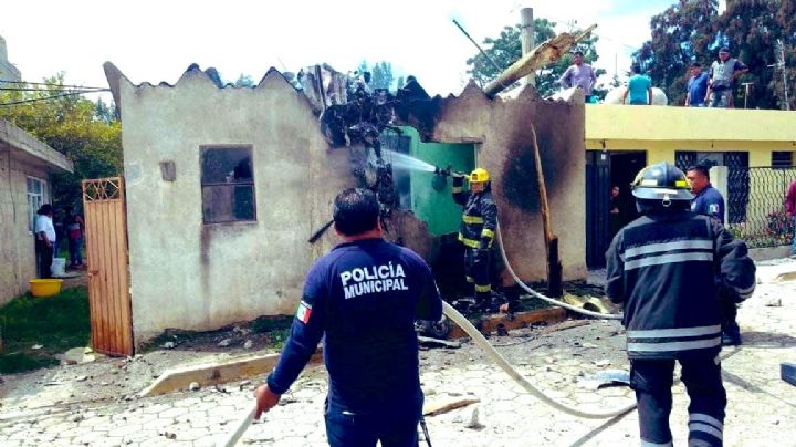 Puebla: Avioneta se estrella contra casa; tres personas perdieron la vida: VIDEO