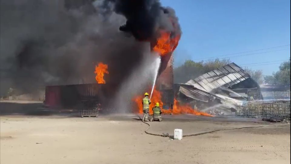 Incendio en fábrica de Escobedo