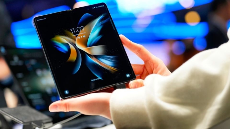 Vista del teléfono Samsung Galaxy Z Fold4, una de las novedades del Mobile World Congress