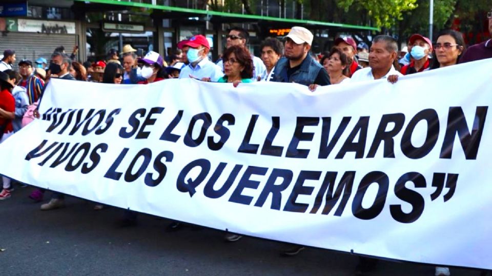 Marcha por el aniversario del caso Ayotzinapa.