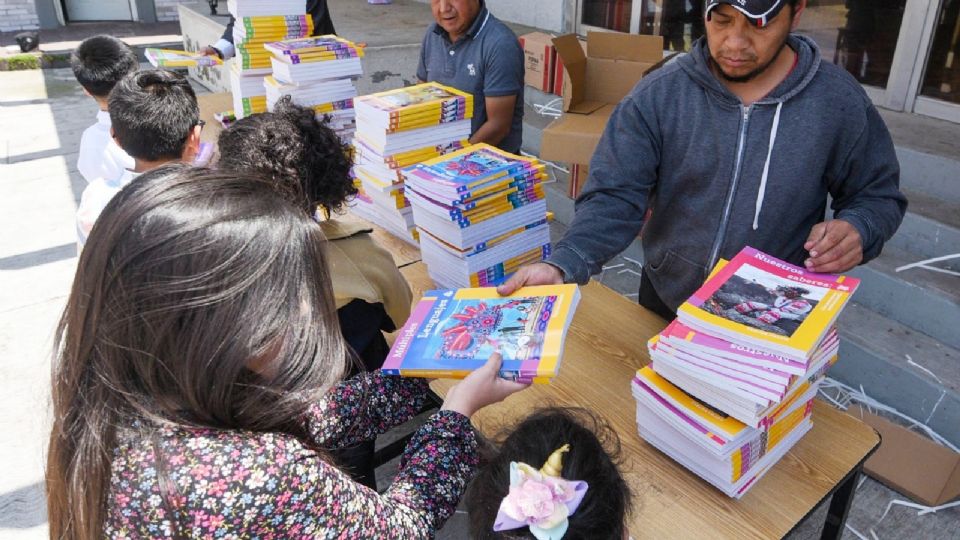 Los libros de texto gratuitos ya pueden ser distribuidos en Coahuila.