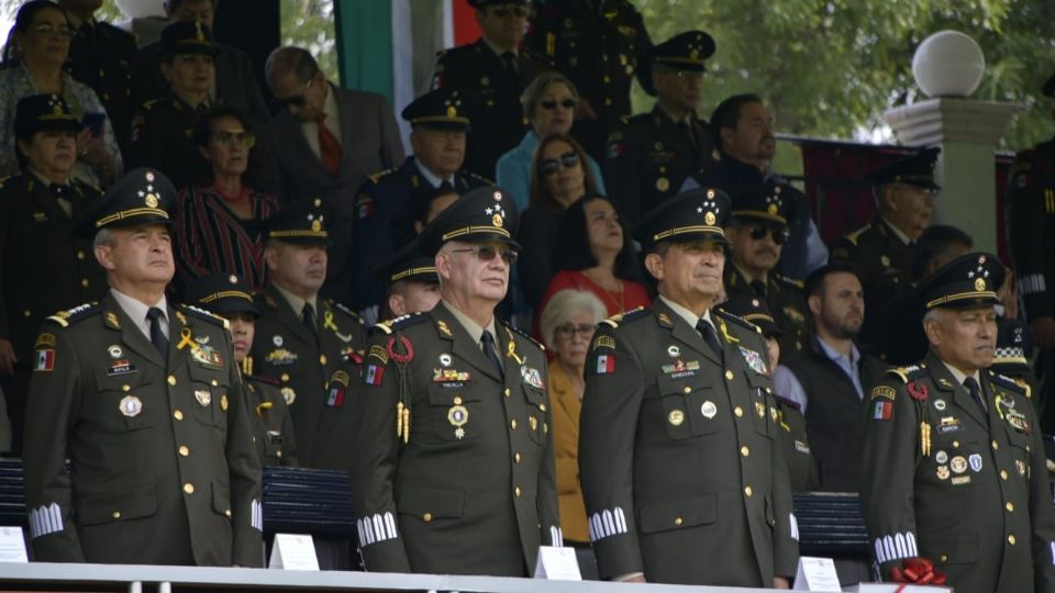 Ricardo Trevilla Trejo, General de División Diplomado de Estado Mayo y el Secretario de la Defensa Nacional, Luis Crescencio Sandoval González.