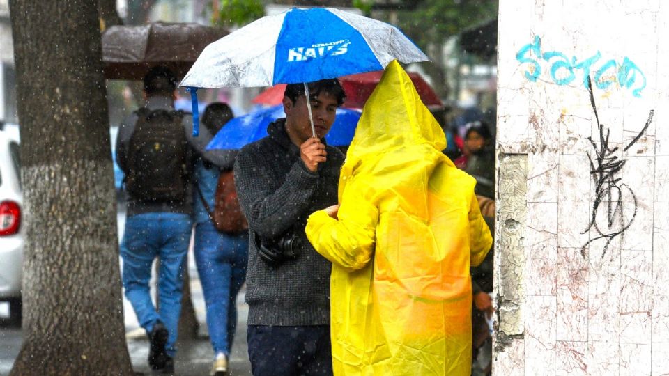 Se registra lluvia fuerte en CDMX.