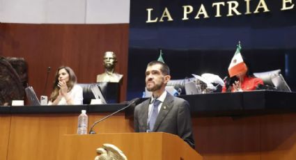 Juan Pablo Adame rinde protesta como senador; Miguel Ángel Mancera le cede su lugar