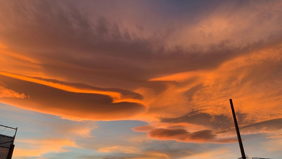 Nubes lenticulares sorprendieron a los habitantes de la Ciudad de México y Zona Metropolitana