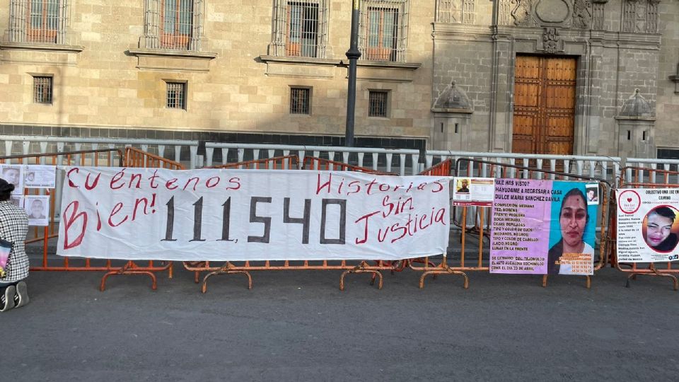 Se realizó una protesta afuera de Palacio Nacional.