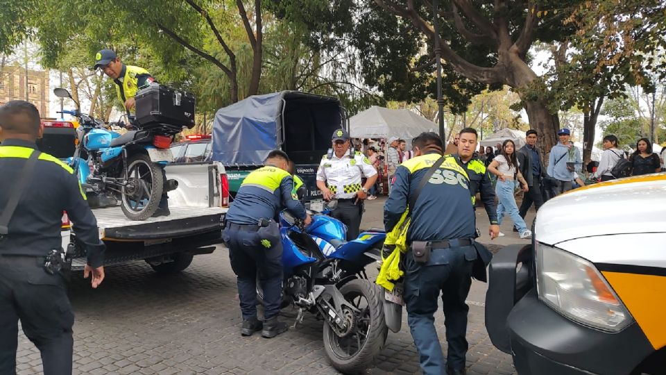  Durante el despliegue se trasladaron 18 motocicletas al depósito vehicular por no contar con documentación y se infraccionó a 26 personas conductoras.

