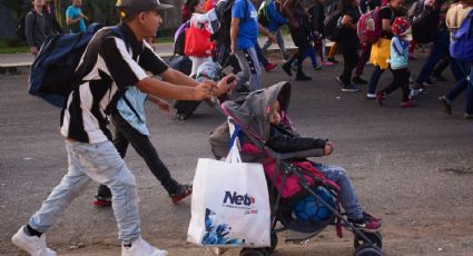 Caravana migrante permanece en Mapastepec, Chiapas