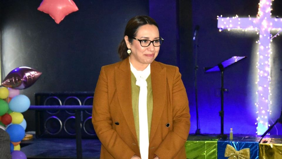 Azucena Cisneros Coss, diputada por Ecatepec.